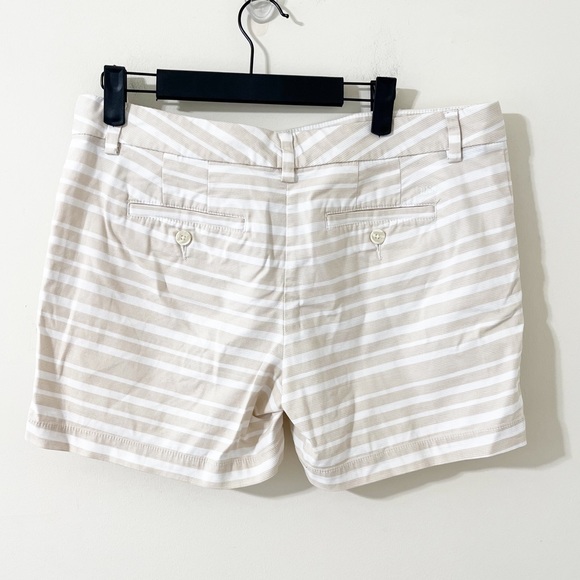 Tommy Hilfiger Beige White Textured Striped Shorts Size 8 - Picture 4 of 8